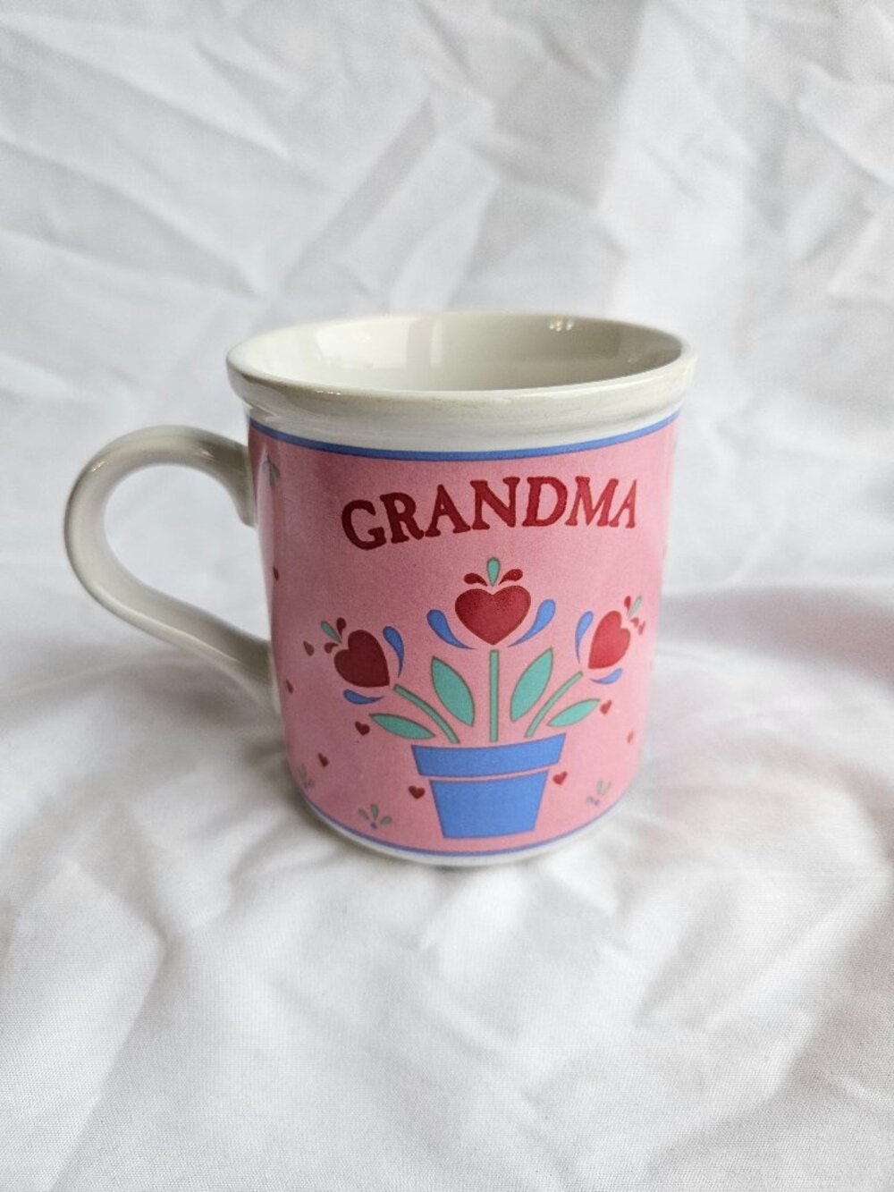 GRANDMA Pink W/Heart Flowers Ceramic Coffee/Tea Mug pre-owned